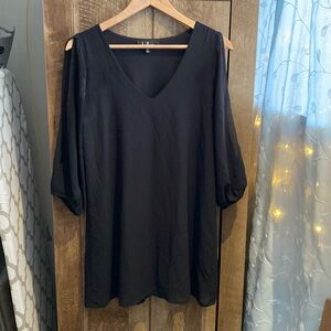 Lulus - Dress Top - Slit Sleeve - Used - Good Condition.